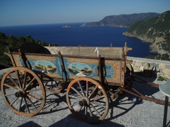 Old greek carriage – Gorgona Antique Shop